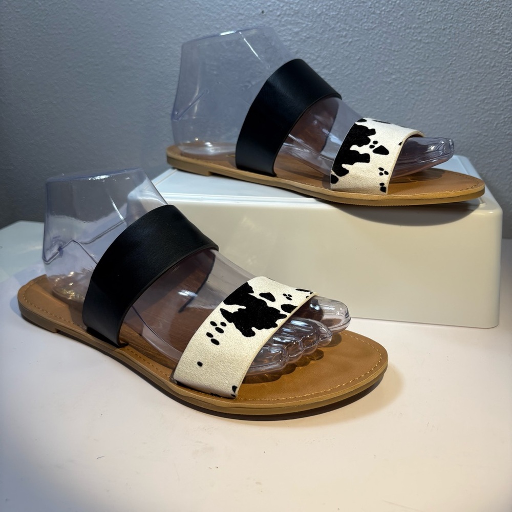 Qupid Cow Print Slide Sandals size 8.5